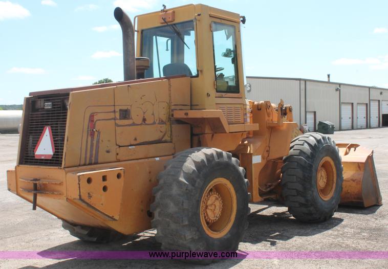 image for item K8869 1992 Case 621 wheel loader
