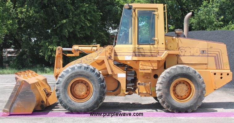 image for item K8869 1992 Case 621 wheel loader