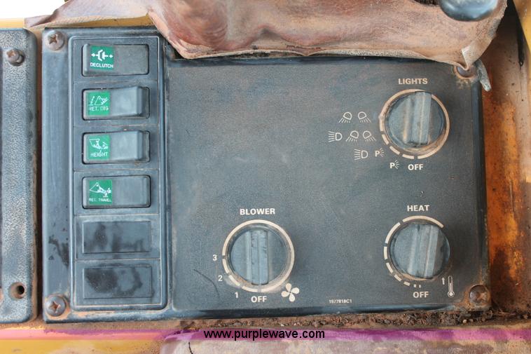 image for item K8869 1992 Case 621 wheel loader