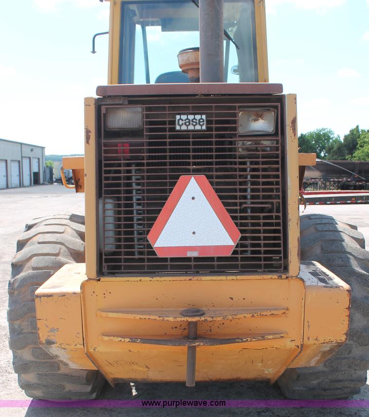 image for item K8869 1992 Case 621 wheel loader