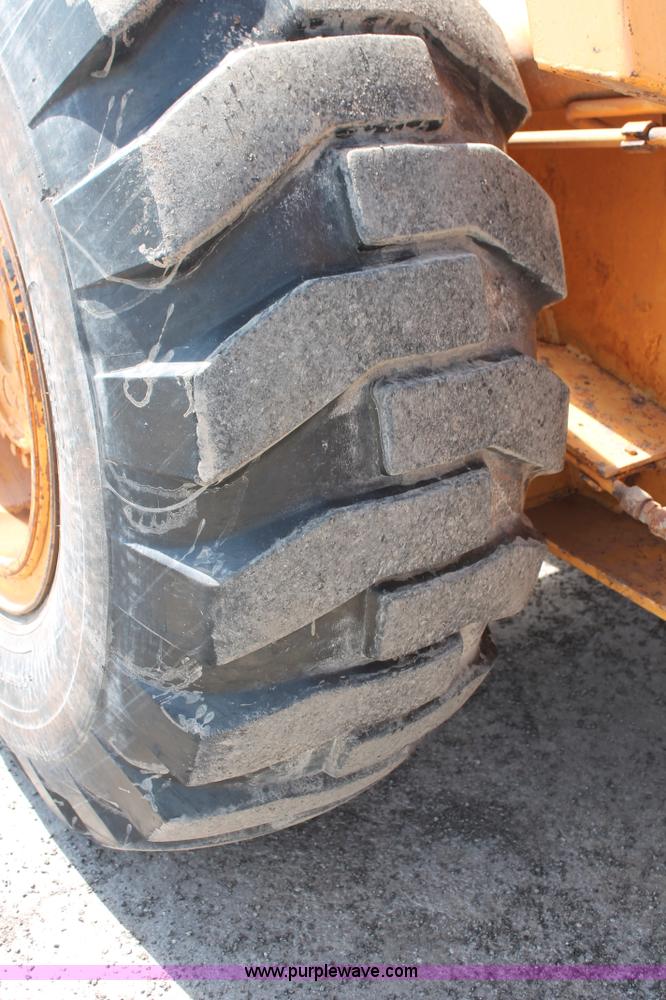 image for item K8869 1992 Case 621 wheel loader