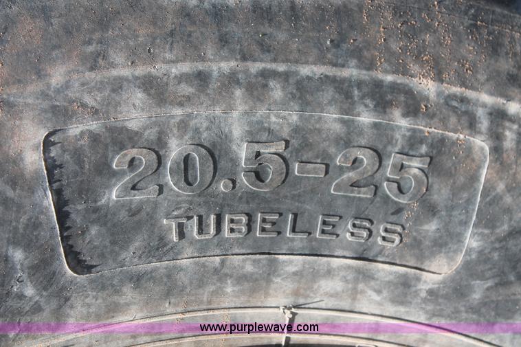 image for item K8869 1992 Case 621 wheel loader