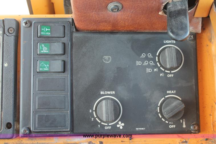 image for item K8870 1995 Case 721B wheel loader