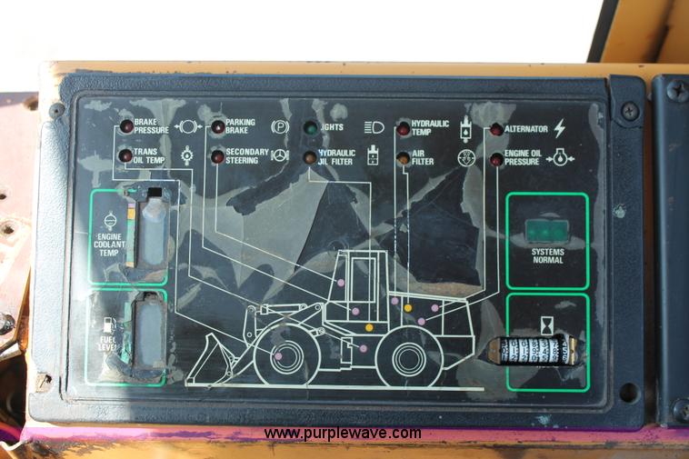 image for item K8870 1995 Case 721B wheel loader