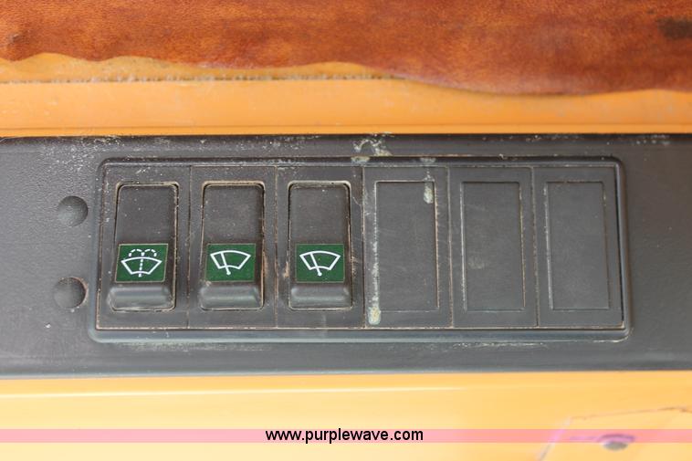 image for item K8870 1995 Case 721B wheel loader