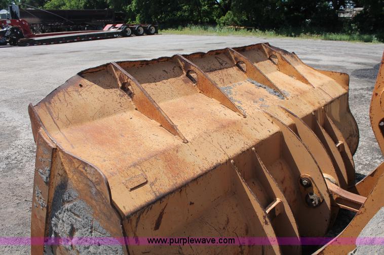 image for item K8870 1995 Case 721B wheel loader