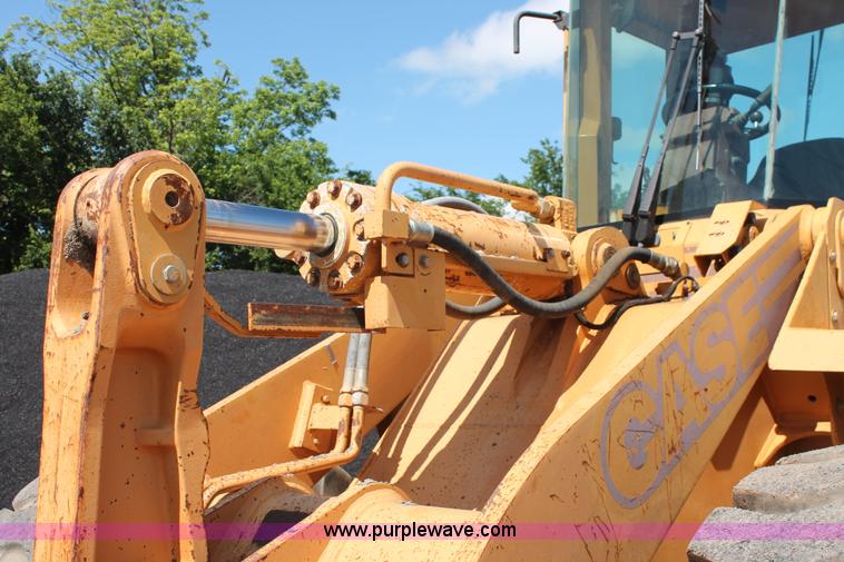 image for item K8870 1995 Case 721B wheel loader