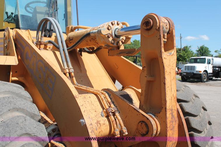 image for item K8870 1995 Case 721B wheel loader