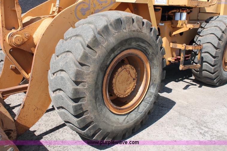image for item K8870 1995 Case 721B wheel loader