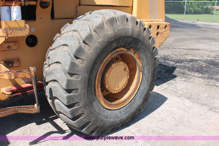 image for item K8870 1995 Case 721B wheel loader