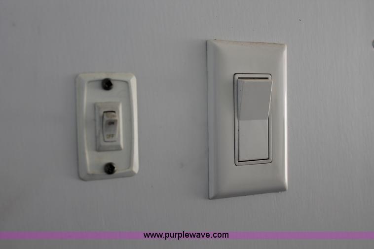 image for item K8998 2010 Haul Mark RT85X24WT3 enclosed race car cargo trailer