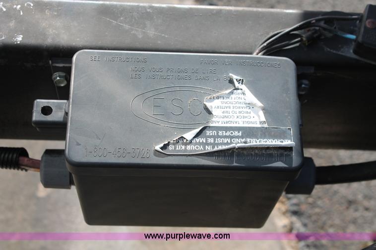 image for item K8998 2010 Haul Mark RT85X24WT3 enclosed race car cargo trailer