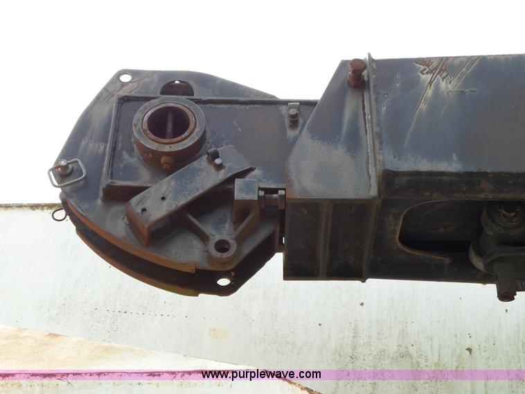 image for item L2039 P & H Omega 122 crane