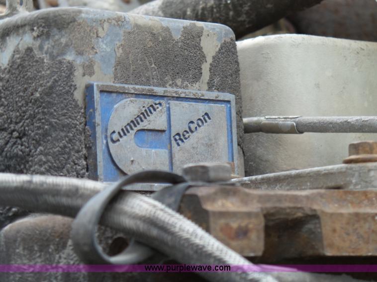 image for item L2039 P & H Omega 122 crane