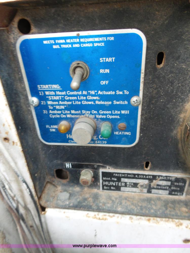 image for item L2039 P & H Omega 122 crane