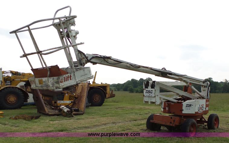 image for item L2040 Snorkelift UNO41E scissor lift