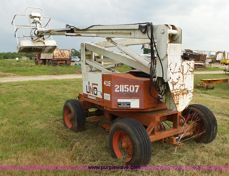 image for item L2040 Snorkelift UNO41E scissor lift