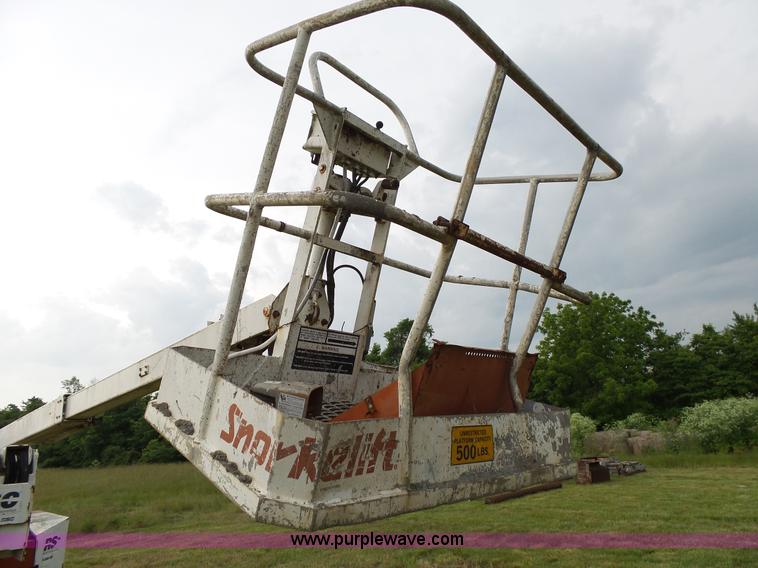 image for item L2040 Snorkelift UNO41E scissor lift