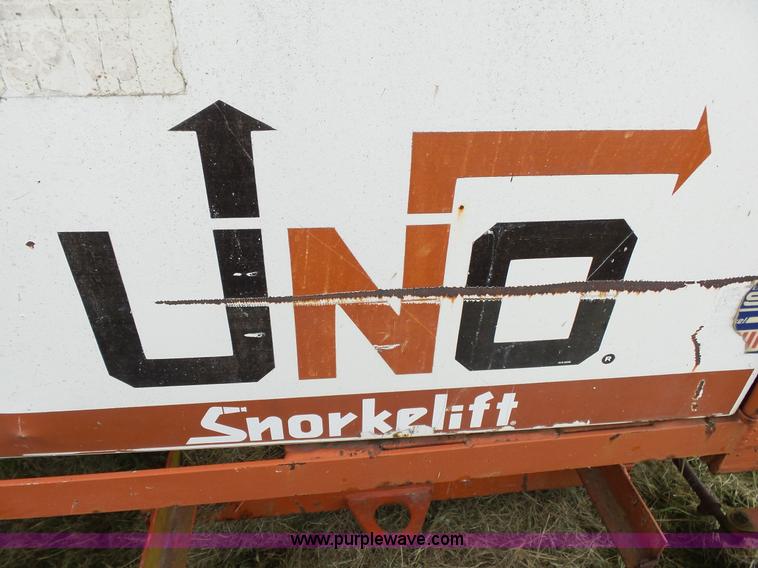 image for item L2040 Snorkelift UNO41E scissor lift
