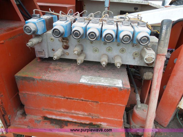 image for item L2040 Snorkelift UNO41E scissor lift