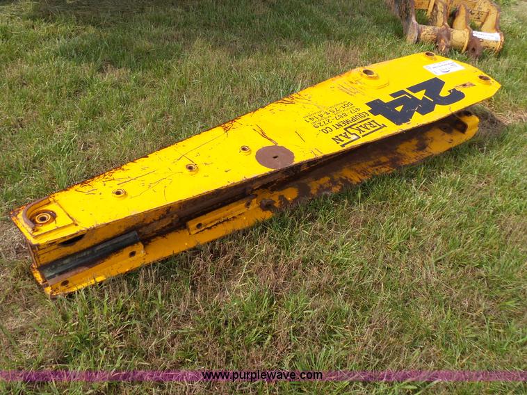 image for item L2042 JCB backhoe extendable stick