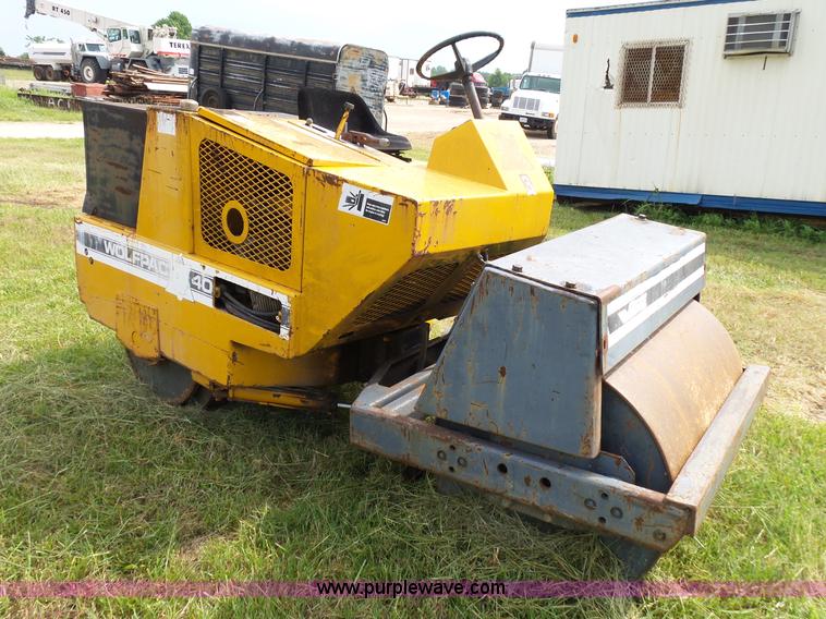 image for item L2043 Stone AVR4000 vibratory double drum roller