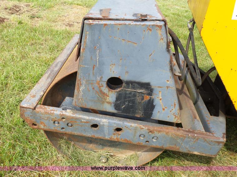 image for item L2043 Stone AVR4000 vibratory double drum roller