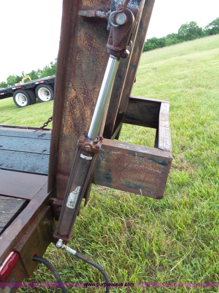 image for item L2049 1999 Cherokee 8553 equipment trailer