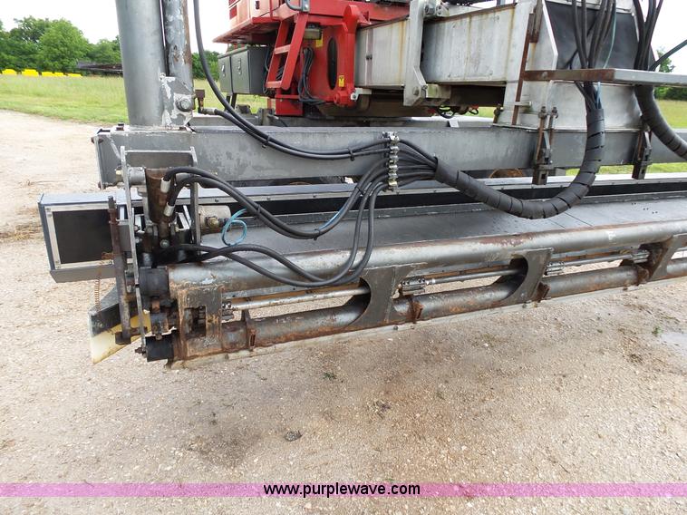 image for item L2051 1994 Somero S-240 laser screed