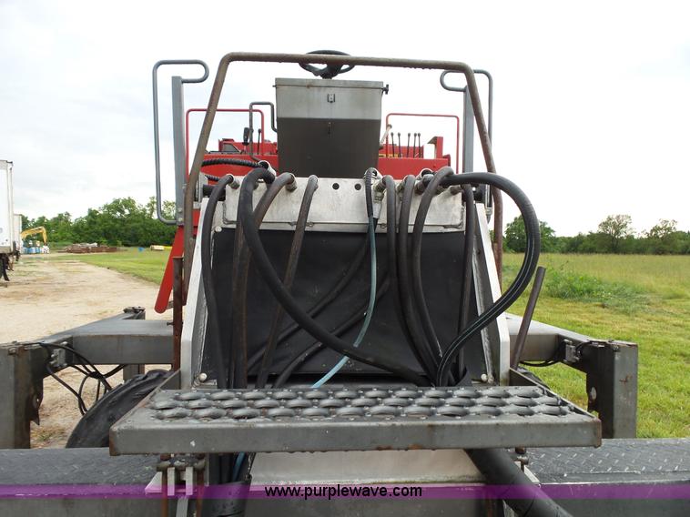 image for item L2051 1994 Somero S-240 laser screed