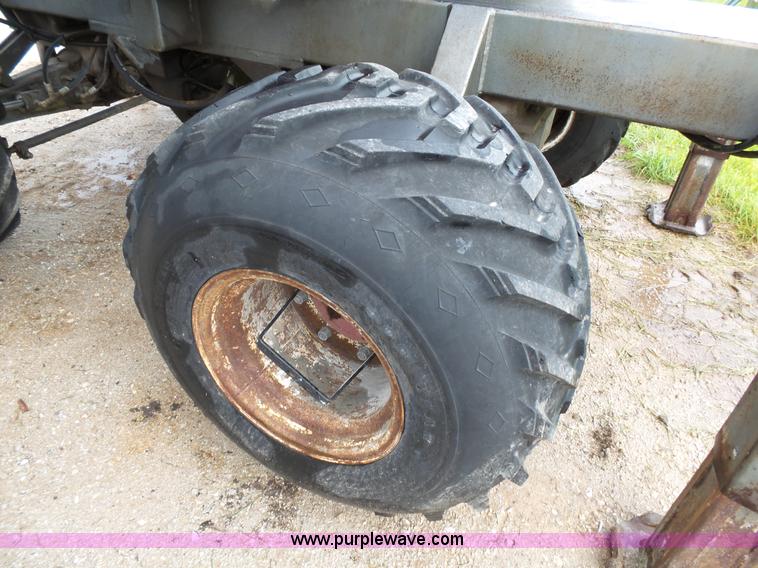 image for item L2051 1994 Somero S-240 laser screed