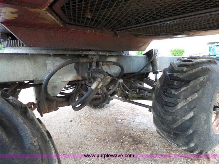 image for item L2051 1994 Somero S-240 laser screed