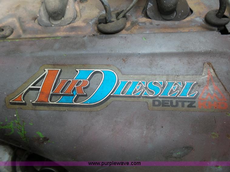 image for item L2051 1994 Somero S-240 laser screed