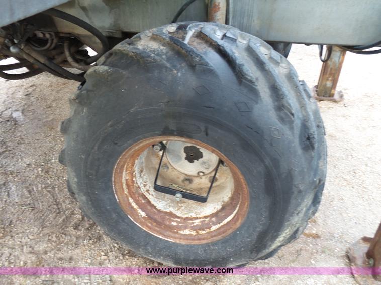 image for item L2051 1994 Somero S-240 laser screed