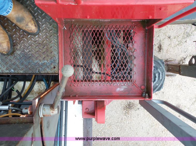 image for item L2051 1994 Somero S-240 laser screed