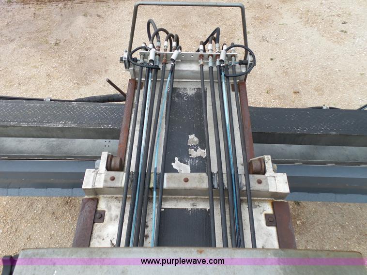 image for item L2051 1994 Somero S-240 laser screed