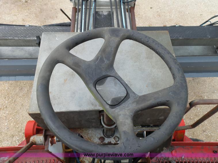 image for item L2051 1994 Somero S-240 laser screed