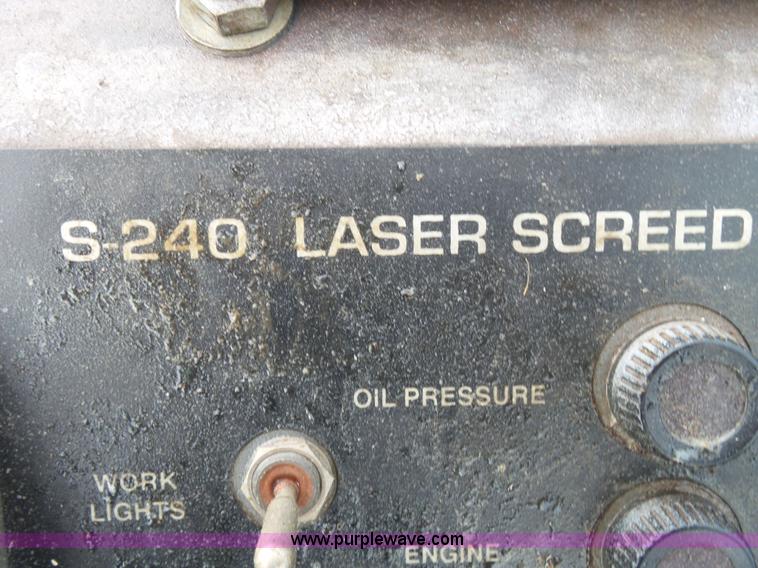image for item L2051 1994 Somero S-240 laser screed