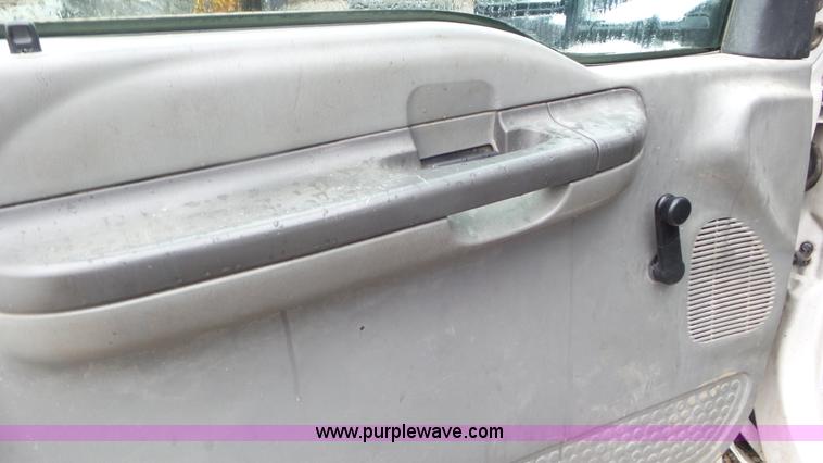 image for item L2069 2003 Ford F550 Super Duty bucket truck