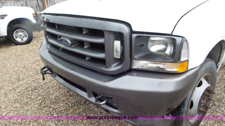 image for item L2069 2003 Ford F550 Super Duty bucket truck