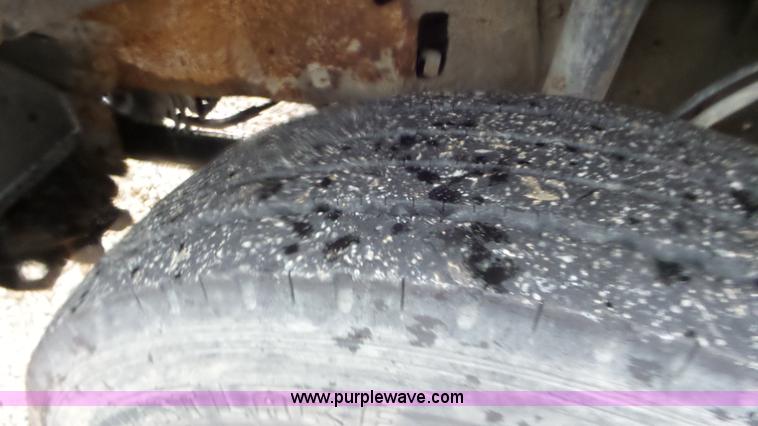 image for item L2069 2003 Ford F550 Super Duty bucket truck