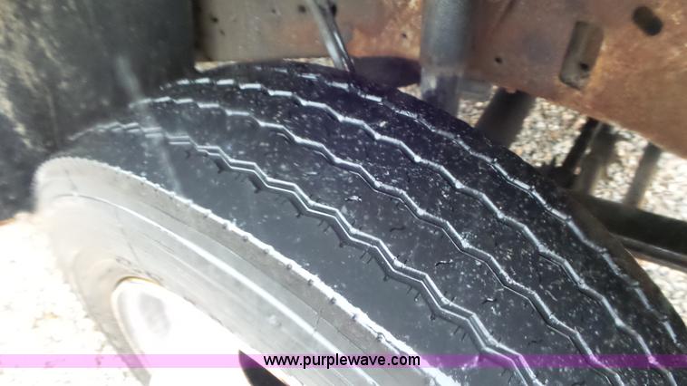 image for item L2069 2003 Ford F550 Super Duty bucket truck