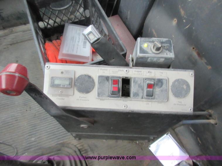 image for item L2750 1995 Ford LT9000 mixer truck