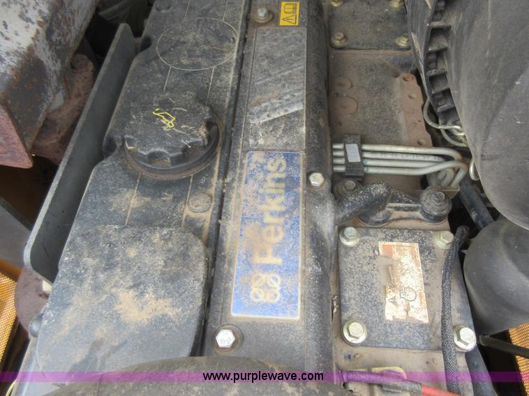 image for item L2760 Mustang 2099 skid steer