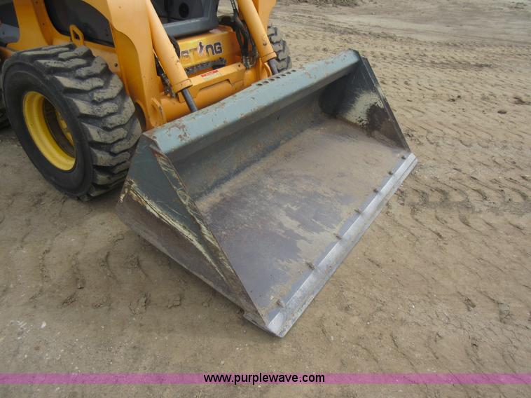 image for item L2760 Mustang 2099 skid steer