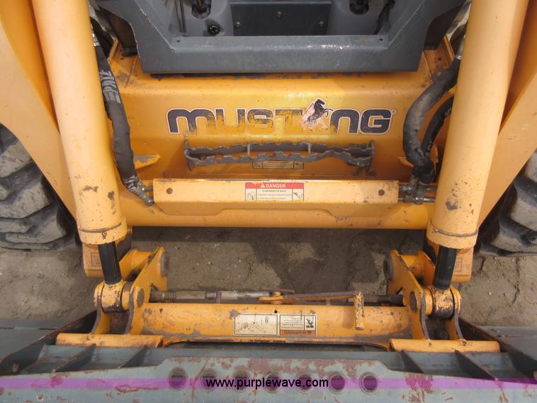 image for item L2760 Mustang 2099 skid steer