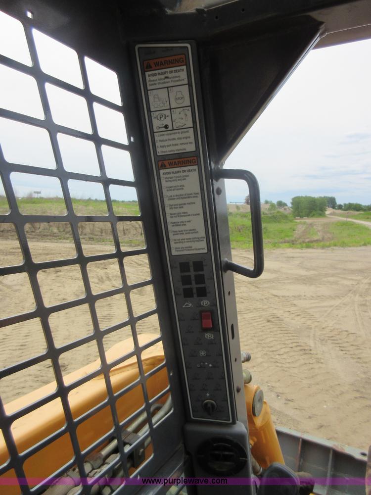 image for item L2760 Mustang 2099 skid steer