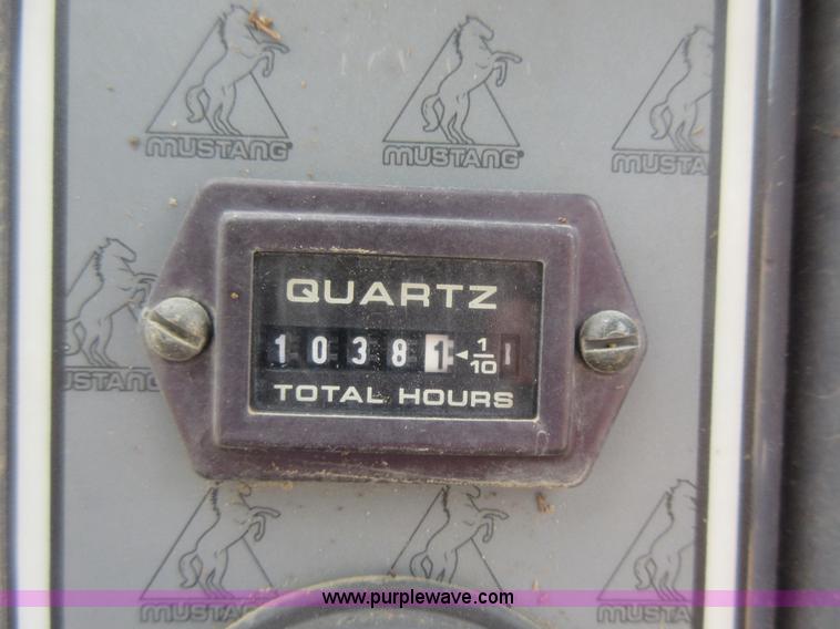 image for item L2760 Mustang 2099 skid steer