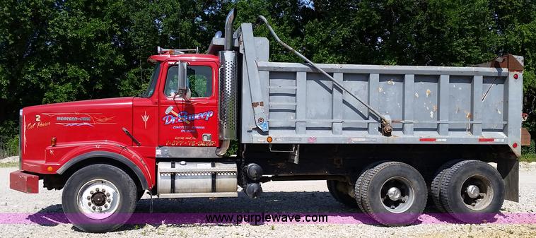image for item L2775 1996 Western Star 49645 dump truck