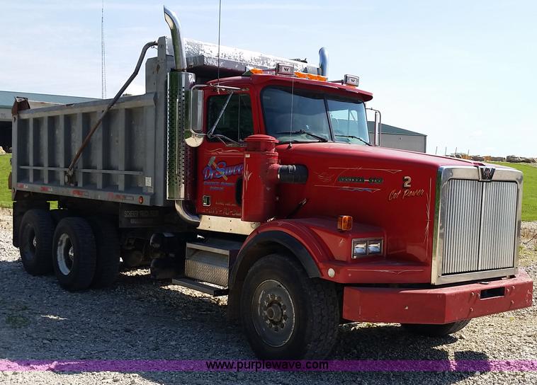 image for item L2775 1996 Western Star 49645 dump truck